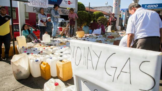 Gasolinera en México, 9 de enero