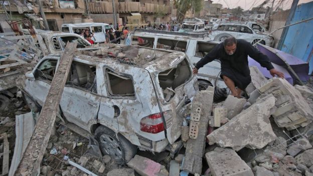 Iraq arms cache explosions destroy Baghdad mosque - BBC News