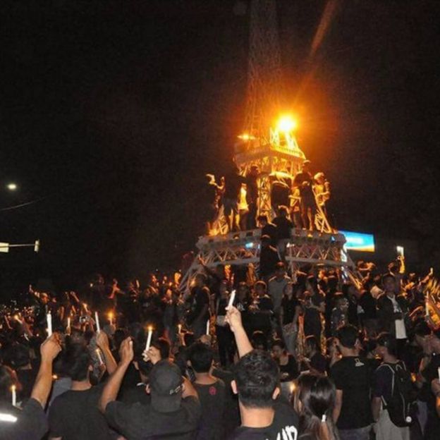 Aksi lilin di Bitung