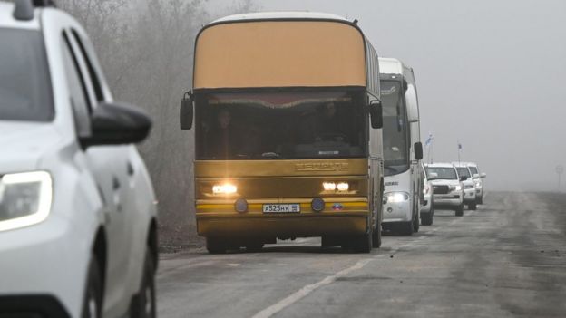 Автобусы с пленными украинцами
