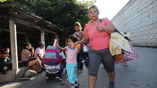 Hàng ngàn người dân Trung Mỹ đặt chân tới thị trấn Santiago Niltepec ở Mexico hôm 29/10