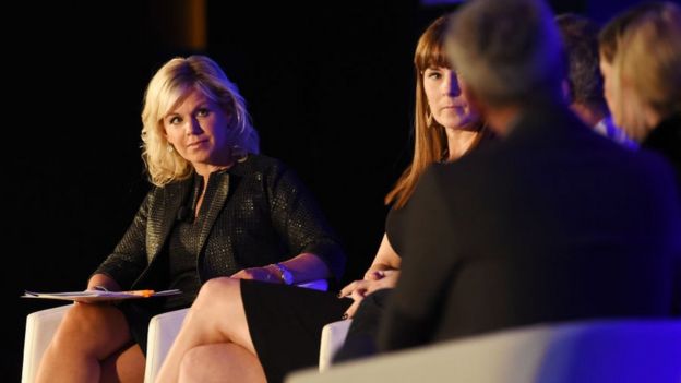News anchor Gretchen Carlson moderates a panel discussion during the American Magazine Media Conference 2017.