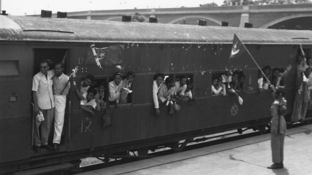 Tren dejando Delhi en 1947