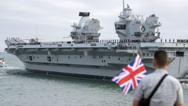 HMS Queen Elizabeth leaving Portsmouth Harbour