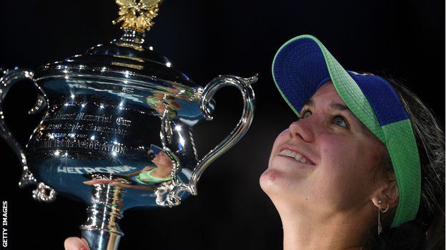Sofia Kenin celebrates winning the 2020 Australian Open women's singles title