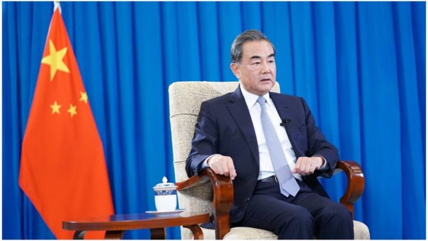 8月5日，国务委员兼外交部长王毅接受新华社专访。