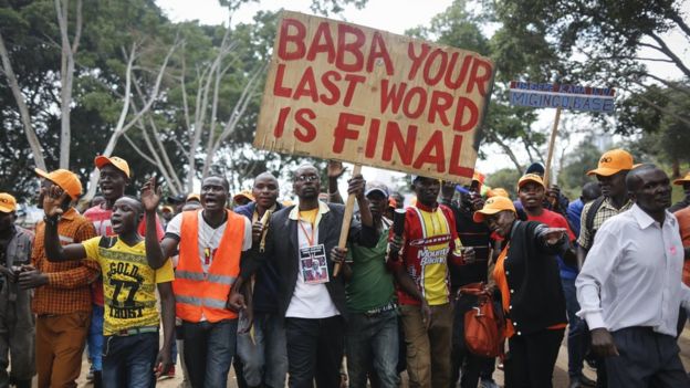 Opposition protesters