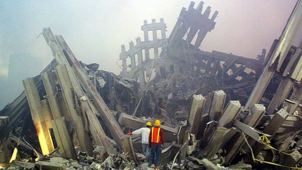Las 2 causas científicas por las que se cayeron las Torres Gemelas tras
