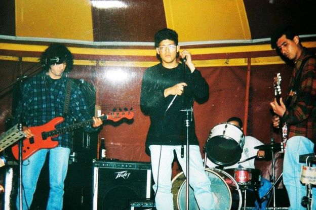 La banda peruana Dictadura de Conciencia. Martín Roldán a la derecha, con la guitarra. (Foto: cortesía de Martín Roldán)