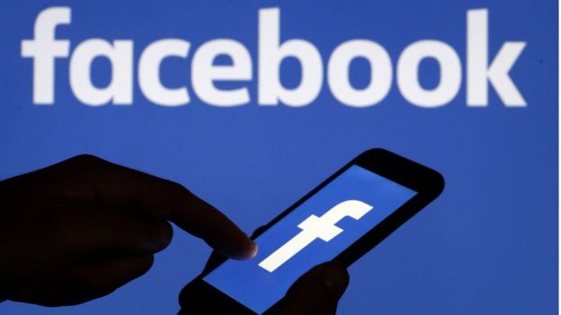 বাংলাদেশে সবচেয়ে জনপ্রিয় যোগাযোগের মাধ্যম হচ্ছে ফেসবুক।