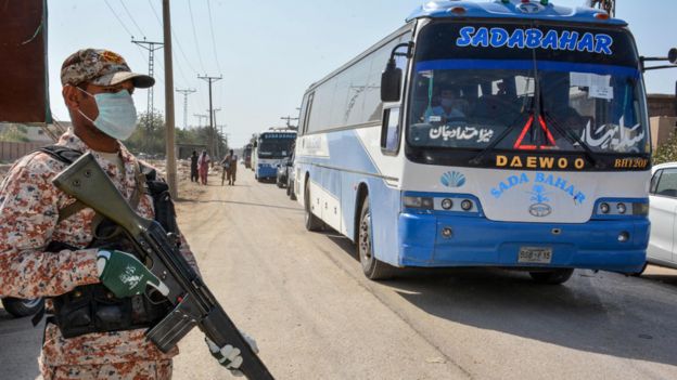 Pilgrim buses arriving at Taftan, 18 Mar 20