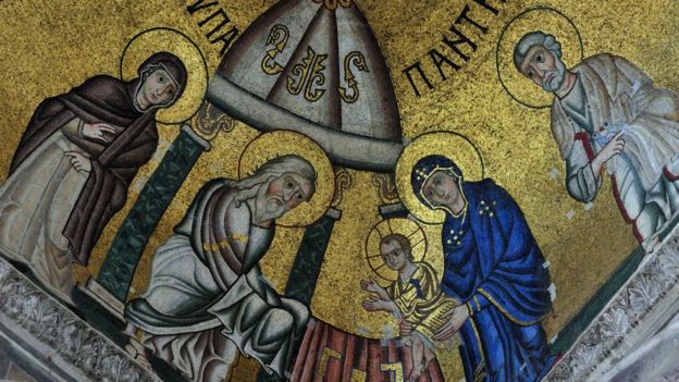 Circuncisión de Jesús, mosaico en el monasterio de Katholikon, en Grecia.