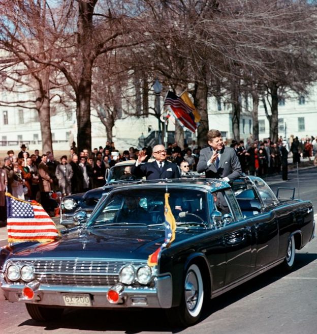 Rómulo Betancourt junto a John F. Kennedy