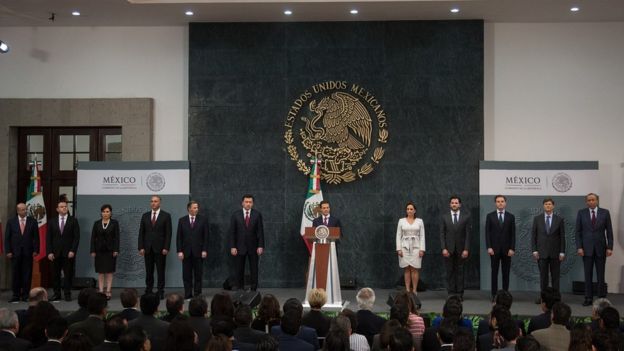 Gabinete de Enrique Peña Nieto, durante el anuncio de nuevos cambios en el gobierno para la segunda parte del mandato del presidente.