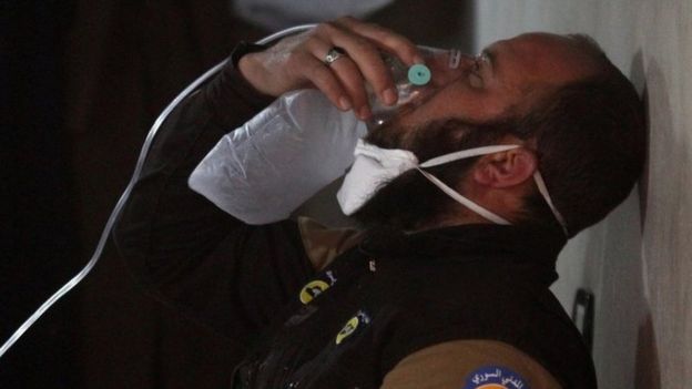 الأمم المتحدة: الحكومة السورية وراء هجوم غاز السارين في خان شيخون _98498743_mediaitem98462021