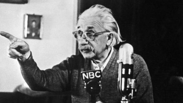 ஐன்ஸ்டைன்