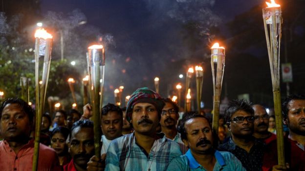 Bangladesh Hindu Attacks' Suspect Arrested - BBC News