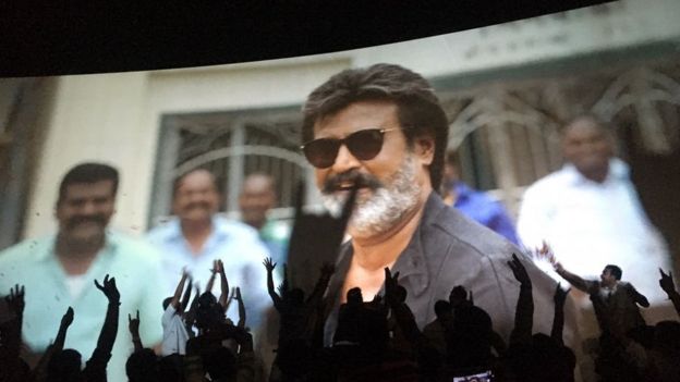 வெளியானது காலா