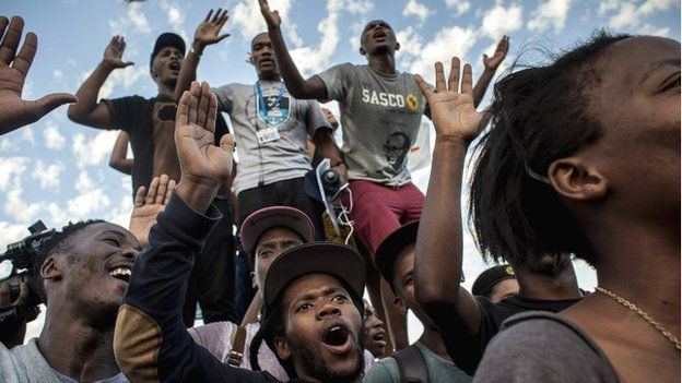 Why are South African students so angry? - BBC News