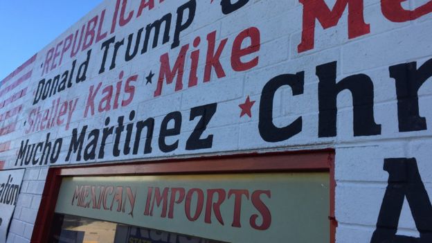A shop advertising Mexican imports and Donald Trump, 3 November 2016