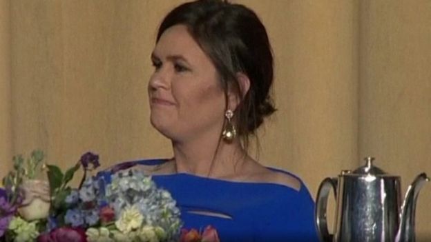 سارة ساندرز انتقدت في تغريدة ما حدث معها