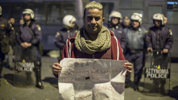 About 300 refugees and migrants tried to march to the Greek-FYROM borders and the area of Idomeni on 16 November 2017.