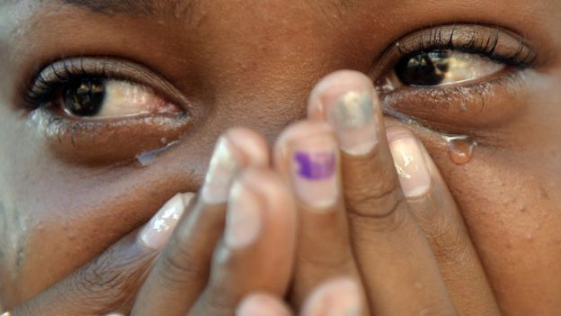 சிறுமிகளின் பெண் உறுப்பு சிதைப்பு: இந்தியாவின் கசப்பான உண்மைகள்