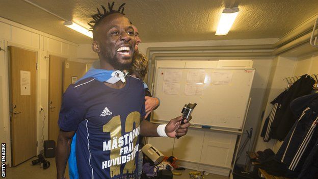 Sierra Leone's Mohamed Buya Turay celebrating winning the Swedish title in 2019