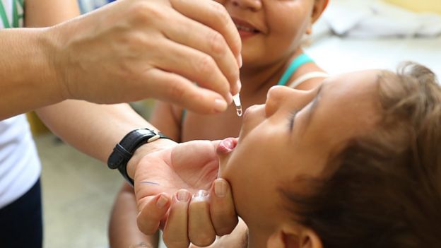 Campanha de vacinação contra poliomelite