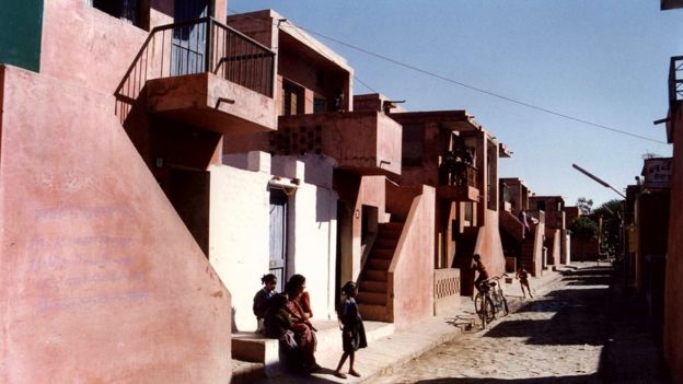 Casas de bajo costo en Aranya, Foto: Cortesía de VSF/Premio Pritzker de Arquitectura.