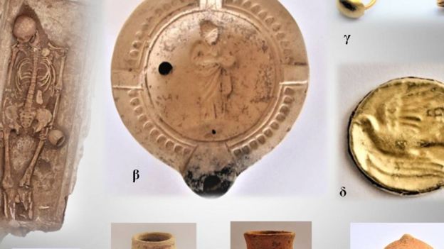 Imagens de joias e moedas descobertas na Grécia