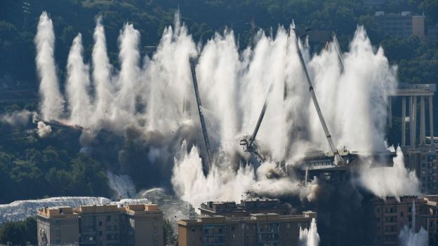 It took just eight seconds for the entire structure to go down / AFP