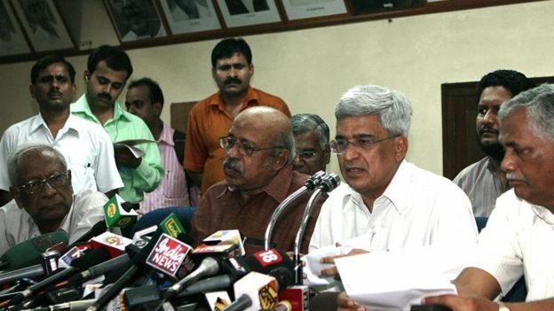 இடதுசாரிகள் கொண்டு வந்த நம்பிக்கை வாக்கெடுப்பு