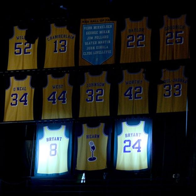 Camisetas retiradas por los LAkers