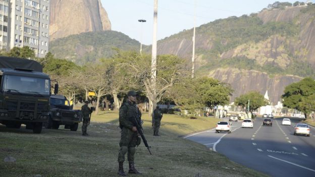 Presença das Forças Armadas no Rio foi fruto de pedido do governador, diz ministro