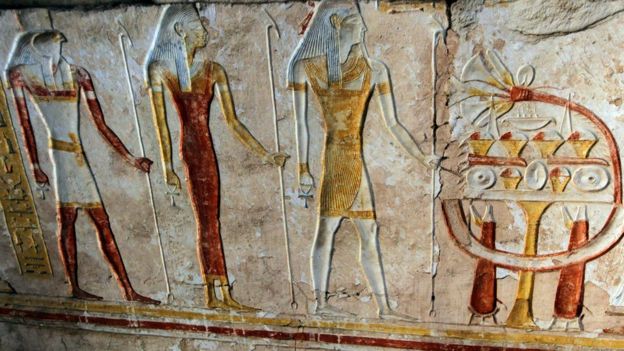 الزواج وحقوق المرأة فى الحضارة المصرية القديمة _100950873_gettyimages-126337990
