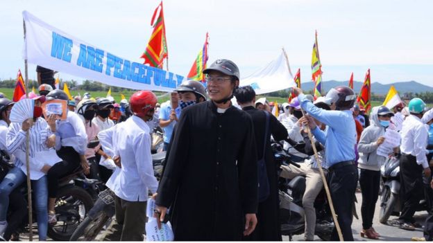 Việt Nam, giáo xứ, biểu tình, An ninh mạng