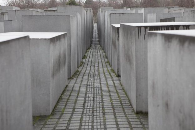 یادمان هولوکاست در برلین
