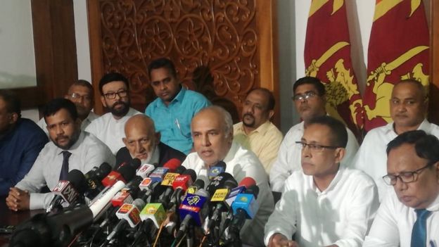 இலங்கை நாடாளுமன்றம்: முஸ்லிம் அமைச்சர்கள் அனைவரும் ராஜிநாமா