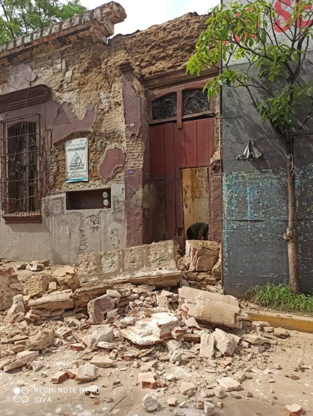 Un edificio dañado en Oaxaca