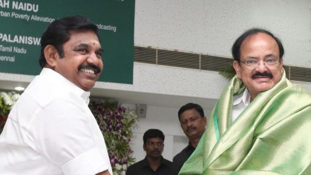 எடப்பாடி பழனிச்சாமி, வெங்கைய நாயுடு