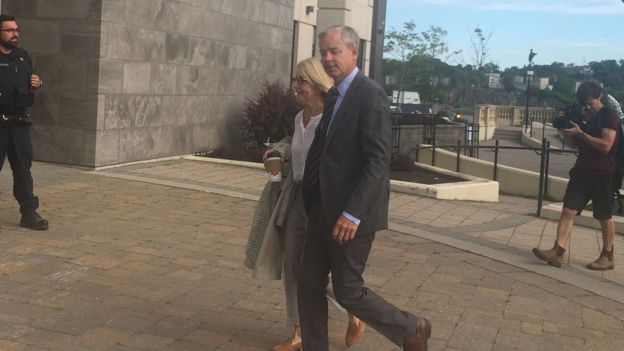 Dennis Oland fue absuelto por falta de pruebas concluyentes, pero el juez dijo tener dudas sobre su inocencia.