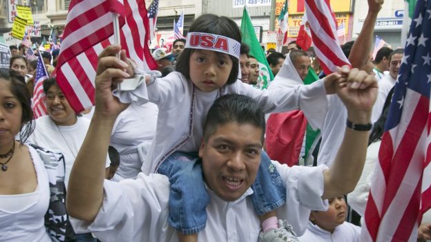 Las intenciones de muchos migrantes de volver a México tras trabajar un tiempo en EE.UU. son mucho menores que las de otras generaciones, apunta Navarro. Foto: Getty Images