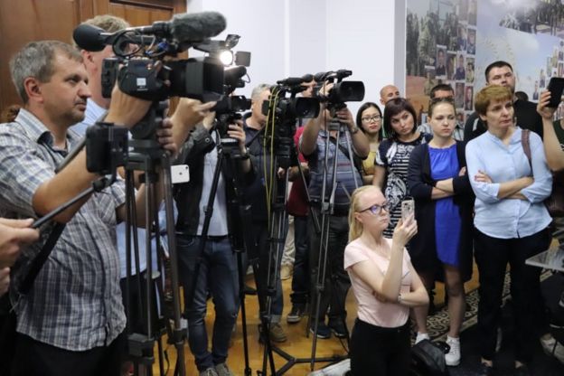 Журналісти