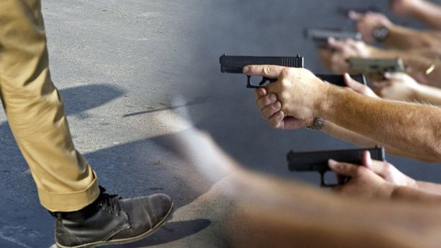 'பொம்மை துப்பாக்கியுடன் சென்றவர்களை துரத்திய போலீஸ்'