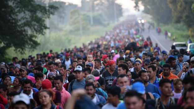 Caravana de migrantes a su paso por Chiapas