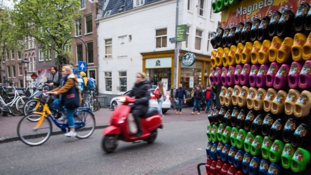 Tienda con suecos en Ámsterdam