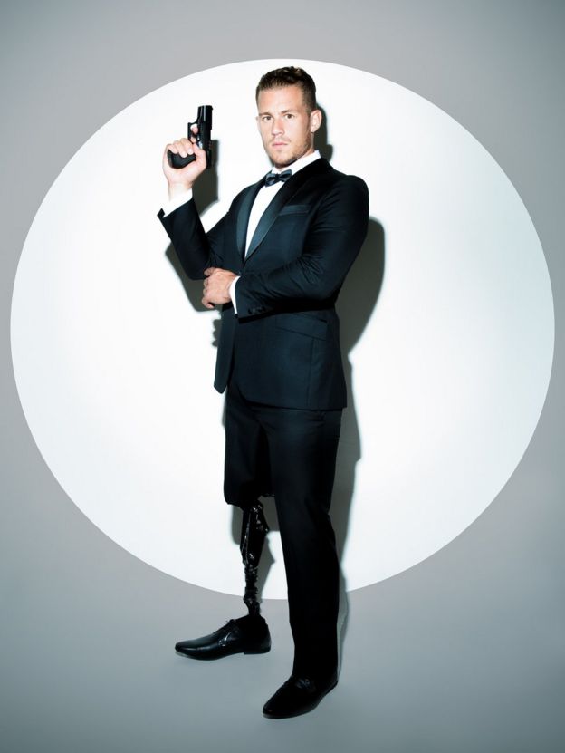 Jack Eyers as James Bond with a prosthetic leg