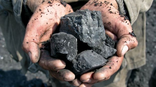 気候変動の対策目標を達成するためには、石炭のような化石燃料に対する助成金は段階的に廃止されなければならない