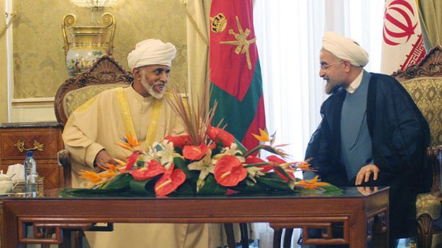 Qabús bin Said y Hassan Rouhani